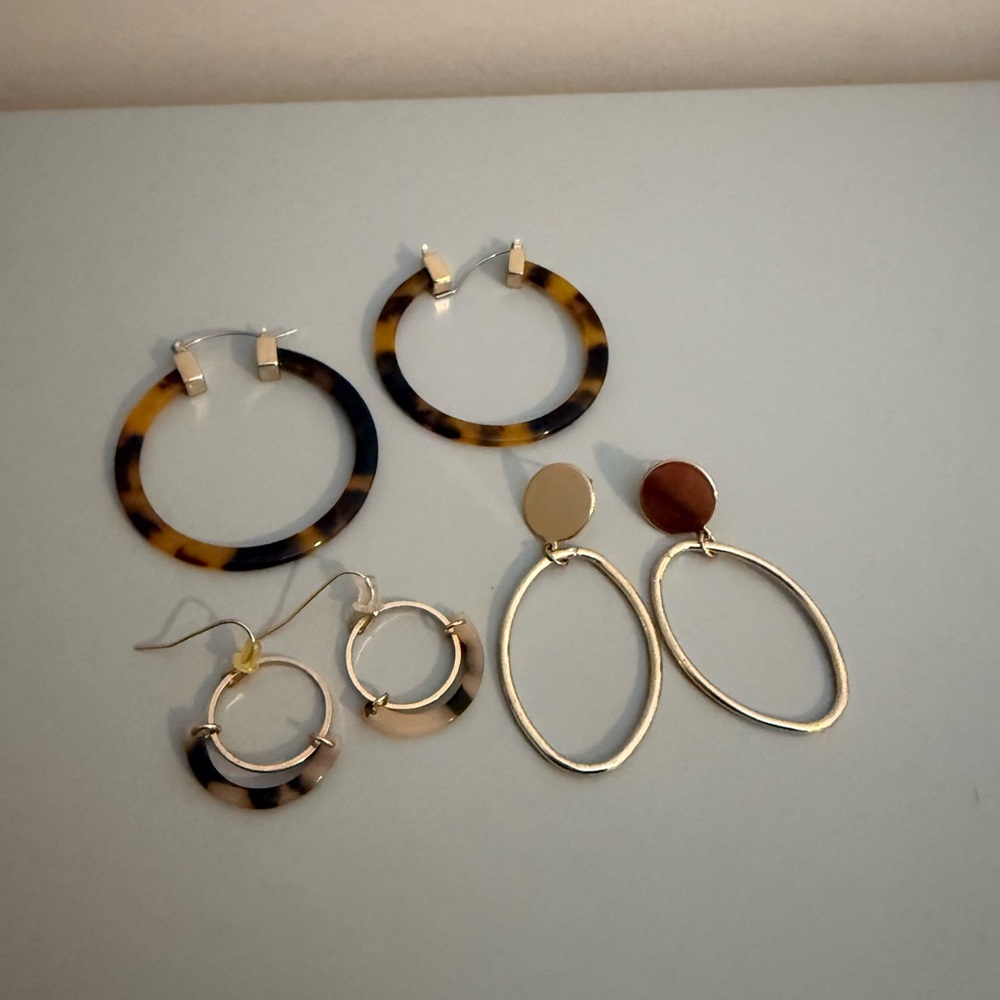 Unk Tortoise Shell and Gold Earrings Collection